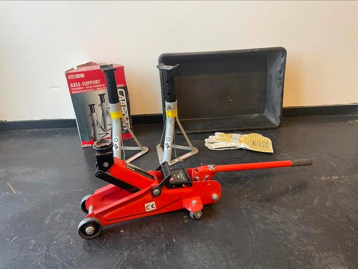 Set Garagekrik - Assteun Bokken - Olie opvangbak, Auto diversen, Krikken, Zo goed als nieuw, Garagekrik, Hydraulisch, Ophalen