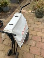 Kranten/folder kar, Ophalen