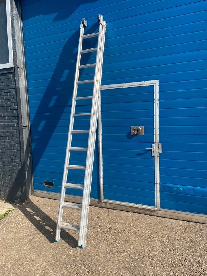Uitschuifladder 2x12 reform Eurostairs, Doe-het-zelf en Verbouw, Ladders en Trappen, Zo goed als nieuw, 4 meter of meer, Ophalen