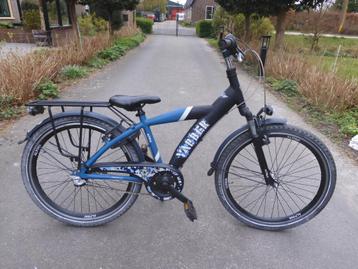 Prachtige 24" Matzwarte Alpina Yabber met 3 versnellingen beschikbaar voor biedingen