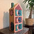 Zon maan houten huis ladekastje, Antiek en Kunst, Ophalen of Verzenden