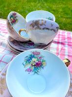 Zeldzaam handbeschilderd theeservies van Saji, Ophalen