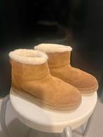 Mango laarzen, echte suede, maat 33, Ophalen, Zo goed als nieuw, Meisje, Laarzen