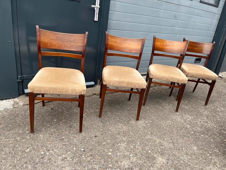 4 Vintage retro Scandinavië stoel teak jaren 50-60 €335, Huis en Inrichting, Stoelen, Gebruikt, Vier, Hout, Stof, Bruin, Ophalen of Verzenden