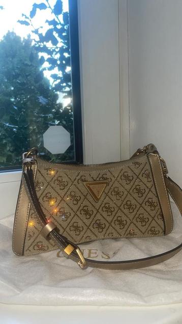 Guess dames tas beschikbaar voor biedingen