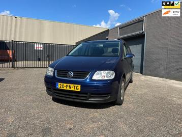 Volkswagen Touran 1.6-16V FSI Trendline Airco Cruise Elek. P beschikbaar voor biedingen