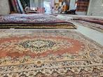 400 VINTAGE TAPIJTEN VERKOOP ZATERDAG 25 OKTOBER, Huis en Inrichting, Gebruikt, 200 cm of meer, Ophalen of Verzenden, 200 cm of meer