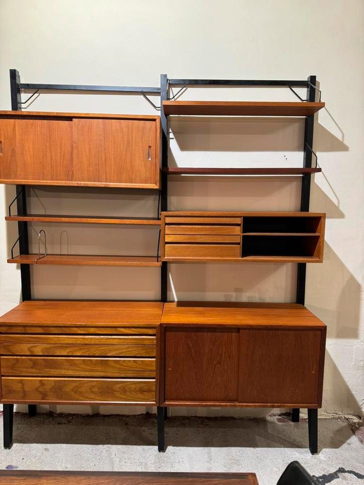 Poul Cadovius by Royal System vintage modulair wandsysteem, Huis en Inrichting, Kasten | Wandmeubels, Zo goed als nieuw, 200 cm of meer