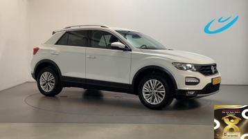 Volkswagen T-Roc 1.0 TSI 116pk Style Navigatie Camera Parkee beschikbaar voor biedingen