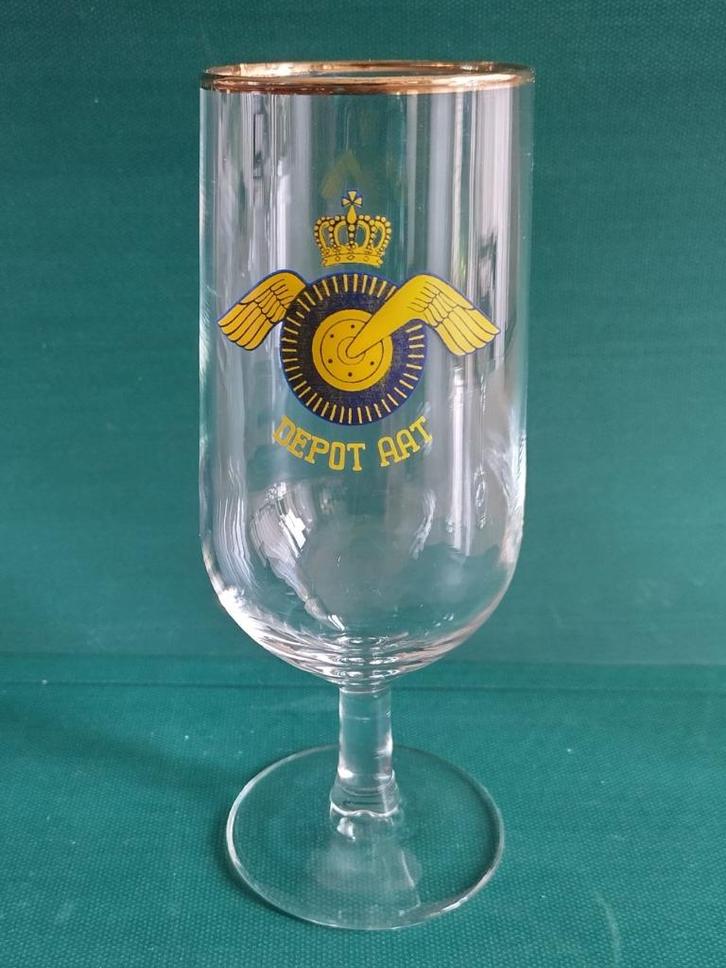 vintage bierglas Defensie, Depot AAT, Aan- en afvoertroepen, Antiek en Kunst, Antiek | Glas en Kristal, Ophalen of Verzenden