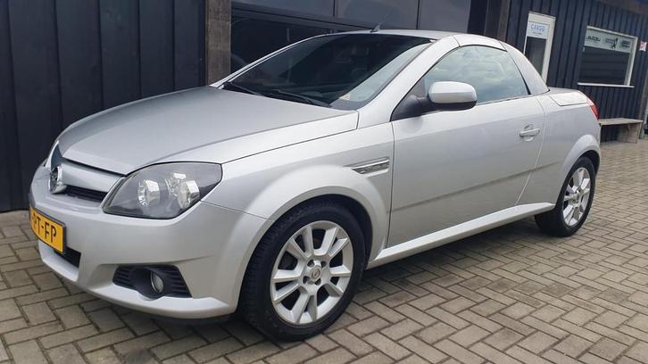 Opel Tigra TwinTop 1.4-16V Cosmo *LEES TEKST*, Auto's, Opel, Te koop, Tigra, ABS, Airbags, Centrale vergrendeling, Elektrische buitenspiegels