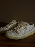 Nike mummy 41, Kleding | Heren, Schoenen, Wit, Nike, Ophalen of Verzenden, Sneakers of Gympen