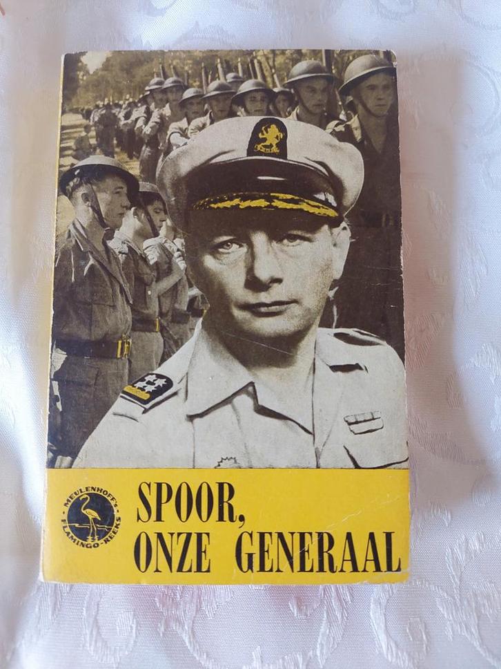 Spoor, Onze Generaal - Militair Boek, Boeken, Oorlog en Militair, Gelezen, Overige onderwerpen, 1945 tot heden, Ophalen of Verzenden