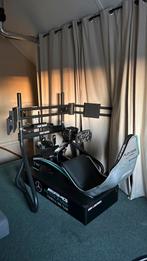 Mercedes F1 Playseat incl. poduim & tripple monitor stand, Ophalen, Zo goed als nieuw
