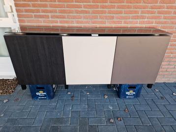 Nette Ikea Besta kast met glazen plaat - afbeelding 5