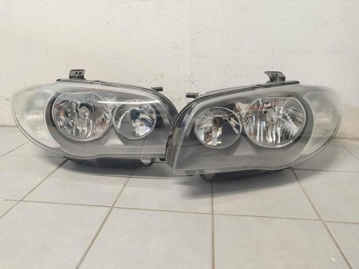 Koplampen set BMW 1 Serie E87 (2007) - Gebruikt, Auto-onderdelen, Verlichting, BMW, Gebruikt, Ophalen of Verzenden
