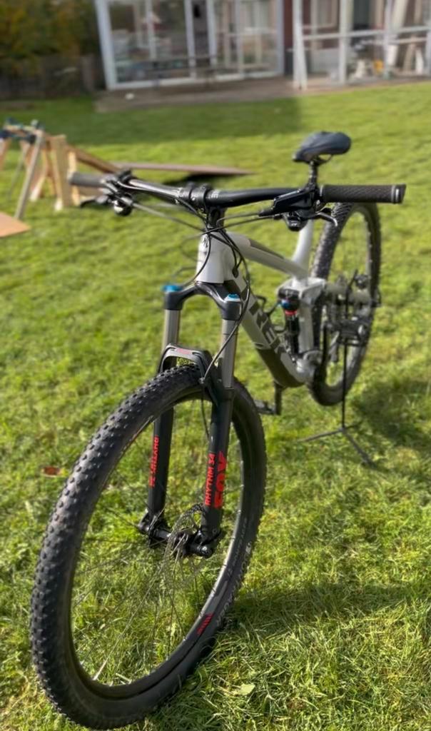 Trek fuel ex8, Fietsen en Brommers, Fietsen | Mountainbikes en ATB, Zo goed als nieuw, Trek, 49 tot 53 cm, Fully, Ophalen
