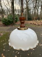 Antieke hanglamp met witte glazen kap, Antiek en Kunst, Ophalen
