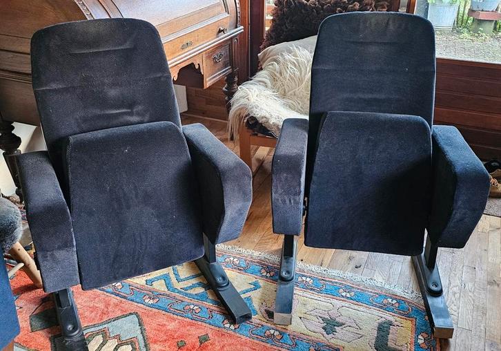 2 Bioscoopstoelen, Huis en Inrichting, Stoelen, Gebruikt, Twee, Stof, Zwart, Ophalen