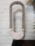 Schelpenketting Papua decoratief > ruilen?, Huis en Inrichting, Ophalen, Zo goed als nieuw