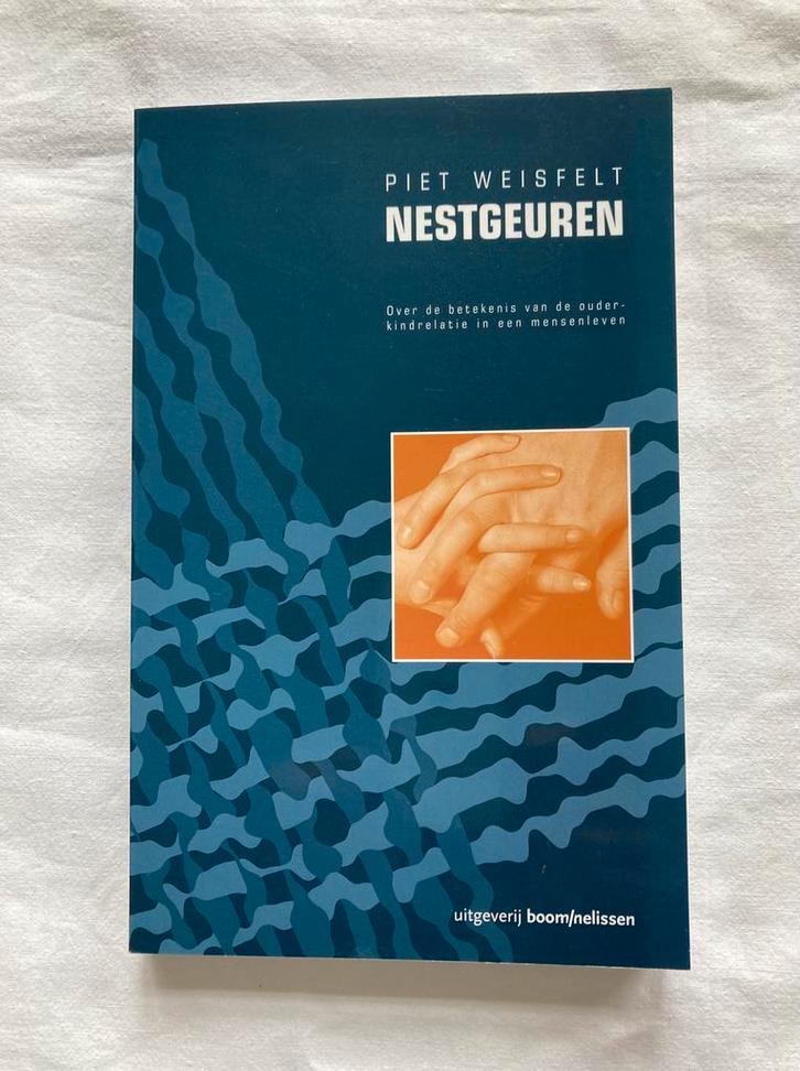 Piet Weisfelt - Nestgeuren, Boeken, Wetenschap, Zo goed als nieuw, Sociale wetenschap, Ophalen of Verzenden