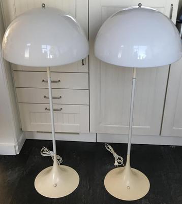 2 vloerlamp lampen Louis Poulsen Verner Panton Panthella  beschikbaar voor biedingen