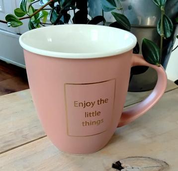 Beker - mok - oud-roze - tekst: enjoy the little things  beschikbaar voor biedingen