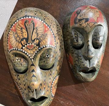 Afrikaanse Houten Maskers (Set van 2) beschikbaar voor biedingen