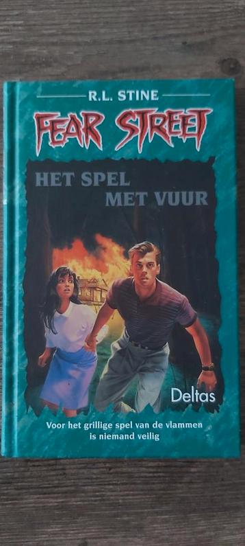 R.L. Stine - Fear Street - Het spel met vuur beschikbaar voor biedingen