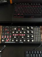 Moog Subharmonicon Analoge Synthesizer, Ophalen, Zo goed als nieuw, Overige aantallen, Met midi-aansluiting
