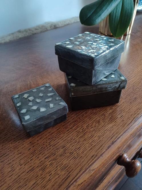 Doosjes van Kinta capiz mosgroen 3 stuks NIEUW, Antiek en Kunst, Curiosa en Brocante, Ophalen of Verzenden