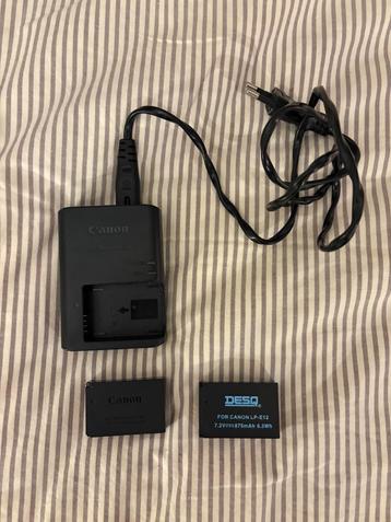 Canon lader en 2x accu / batterij beschikbaar voor biedingen