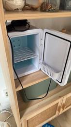 Mini koelkast, Witgoed en Apparatuur, Vriezers en Diepvrieskisten, Ophalen of Verzenden, Zo goed als nieuw, Minder dan 60 cm, Minder dan 85 cm