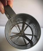 Zeef Suiker Vintage metalen Bloemzeef Meelzeef van Leifheit, Ophalen of Verzenden