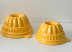 Vintage puddingvormen groot en klein geel, Ophalen of Verzenden