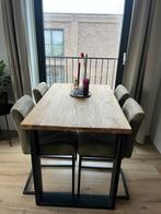 Bar-eettafel met 4 stoelen, industrieel design, Huis en Inrichting, Ophalen, Zo goed als nieuw