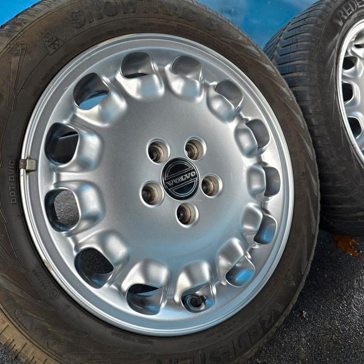 Origineel Volvo Miram winterset 205-55-16, Auto-onderdelen, Banden en Velgen, Band(en), Winterbanden, 16 inch, 205 mm, Ophalen