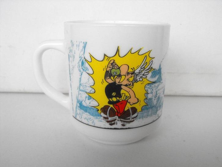 Asterix en Obelix MOK Asterix drinkt zijn toverdrank, Verzamelen, Stripfiguren, Zo goed als nieuw, Beeldje of Figuurtje, Asterix en Obelix