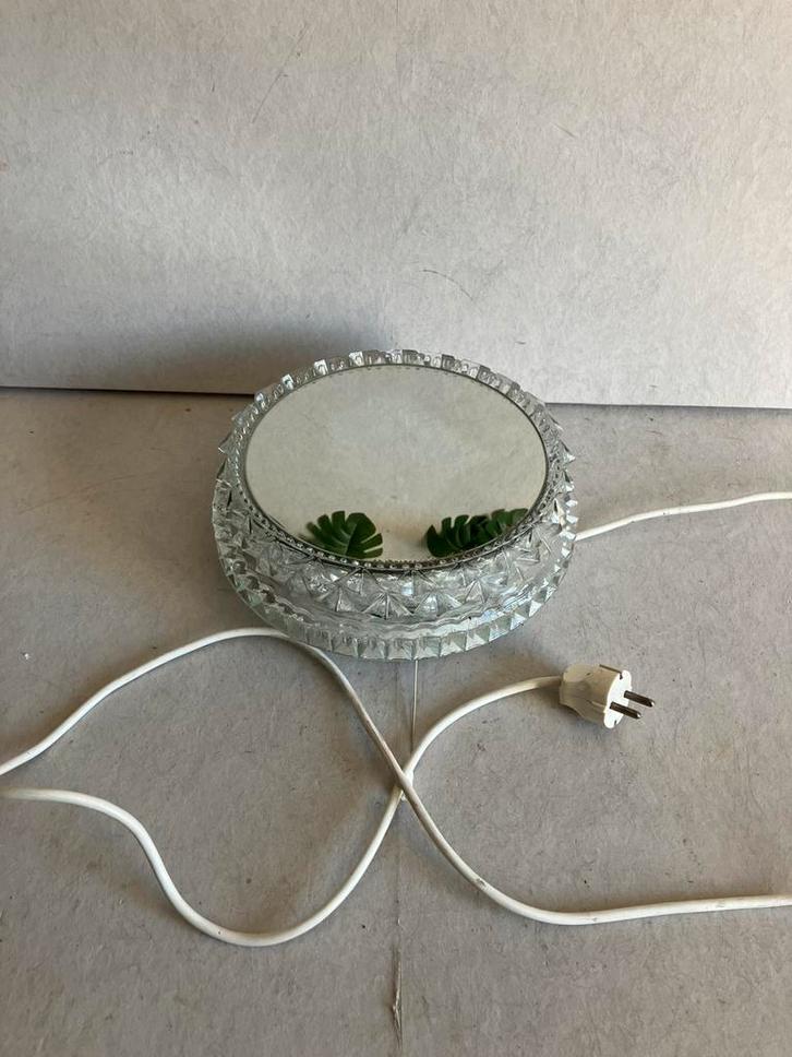 Vintage glazen spiegel met verlichting van binnenuit, Huis en Inrichting, Woonaccessoires | Spiegels, Zo goed als nieuw, Minder dan 50 cm