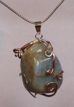 Chrysocolla in sierlijke, vergulde hanger, Ophalen of Verzenden, Nieuw, Goud, Overige voorstellingen