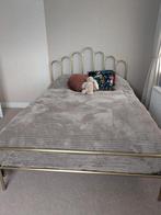 Bed messing goud 140 x 200 Gereserveerd tot 09-11-2025 16:00, Huis en Inrichting, Slaapkamer | Bedden, Ophalen, Overige kleuren