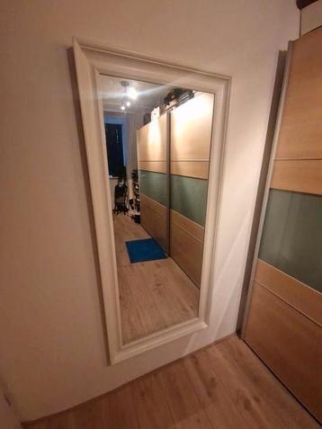 Grote witte ikea spiegel165cm bij 74cm beschikbaar voor biedingen