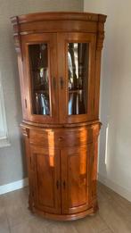 Hoekkast grenenhout. Hoogte 200 cm. Diepte 56 cm, Gebruikt, 50 tot 100 cm, Ophalen of Verzenden, 150 tot 200 cm