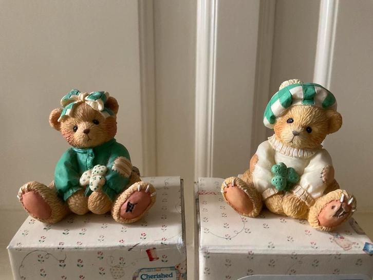 Cherished teddies set van 2 Sean en Kathleen, Verzamelen, Beren en Cherished Teddies, Zo goed als nieuw, Beeldje, Cherished Teddies