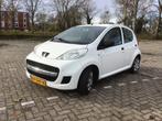 Peugeot 107 1.0 12V 5DR 2011 Wit, Voorwielaandrijving, 4 stoelen, Origineel Nederlands, Handgeschakeld