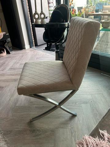 Mooie ZGAN. Fauteuil. Kleur Taupe. beschikbaar voor biedingen