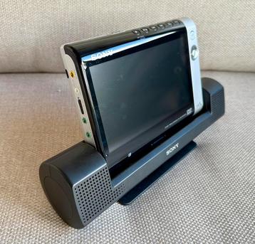 Sony D-VE7000S CD/DVD Walkman met speaker dock en lader beschikbaar voor biedingen