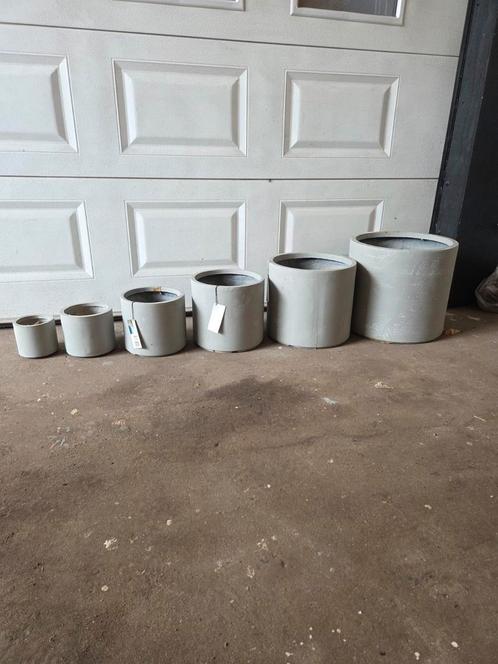Mooie setjes bloembakken 30 euro, Tuin en Terras, Bloempotten, Zo goed als nieuw, Minder dan 25 cm, Rond, Ophalen