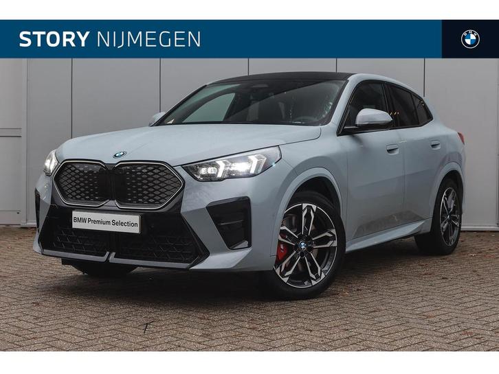 BMW iX2 eDrive20 High Executive M Sport / Panoramadak / Trek, Auto's, BMW, Bedrijf, Te koop, X2, Alarm, Bochtverlichting, Elektrische buitenspiegels