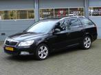 Skoda Octavia Combi 14 TSI Automaat Elegance Business Line C, Parkeersensor, Stof, Gebruikt, Zwart